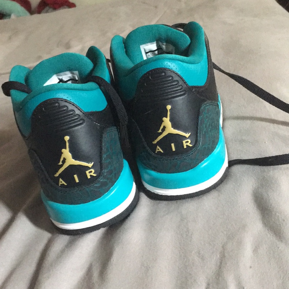 Shoes - Picture 6 of 6